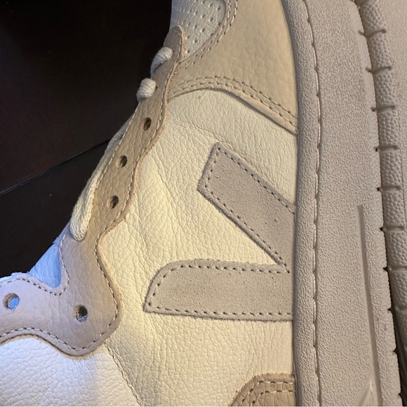 NIB Veja V-15 Leather Sneakers Sz 7 EU 38 Cashew Pierre Multicolor Hightops - Picture 10 of 13